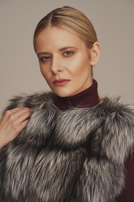 Gilet en fourrure de renard pour femme gris